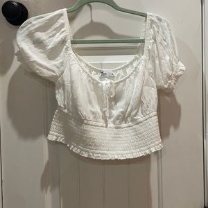 Women’s White top
